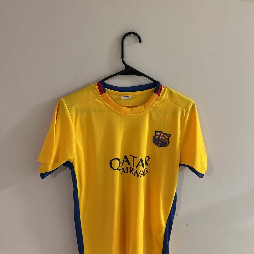 FC Barcelona Qatar Airways Soccer Jersey Yellow/Blue size 30